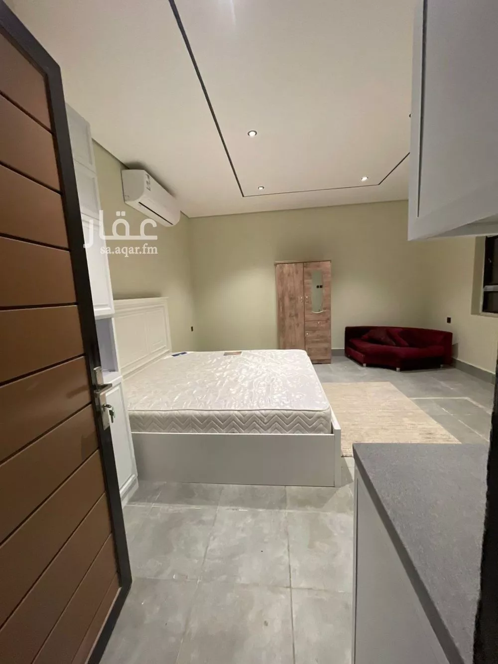 شقة 1 غرف في العليا 4