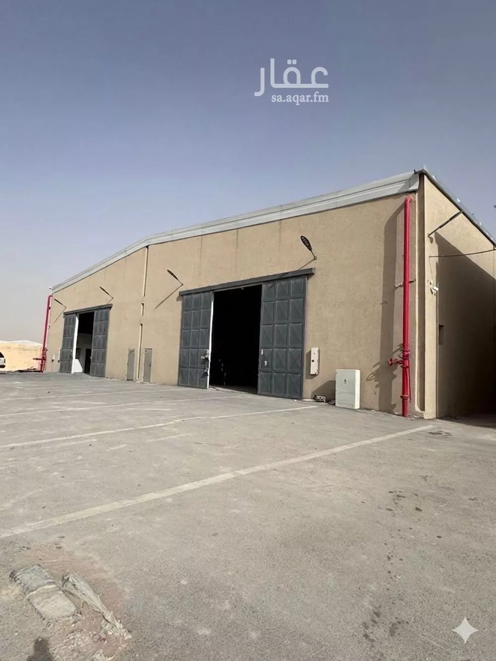 مستودع 9600 م² في المنصورية 3