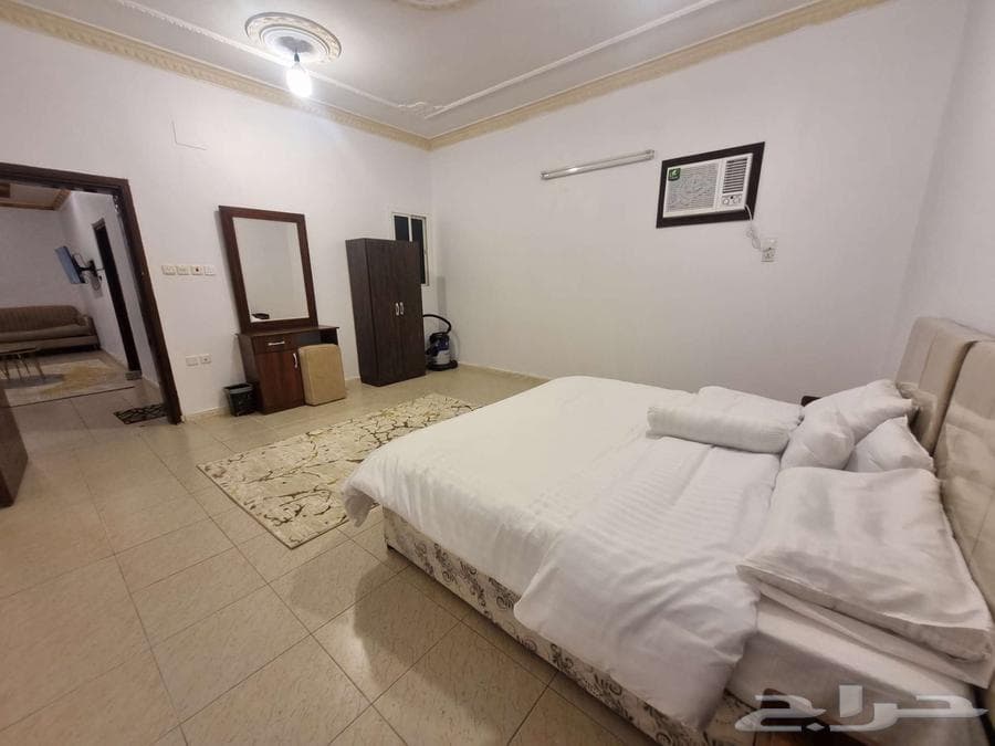 شقة 2 غرف في السلام 20