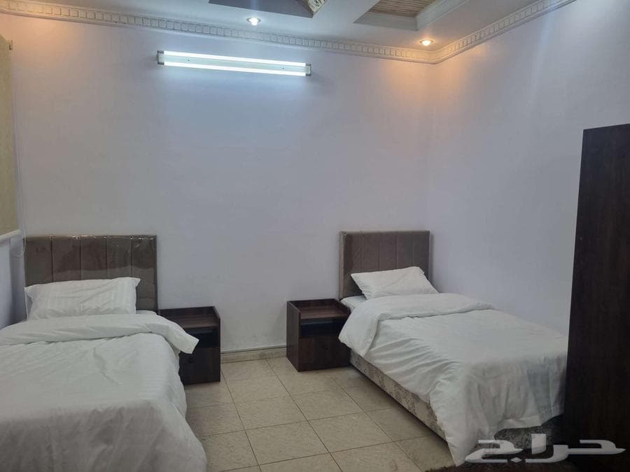 شقة 2 غرف في السلام 10