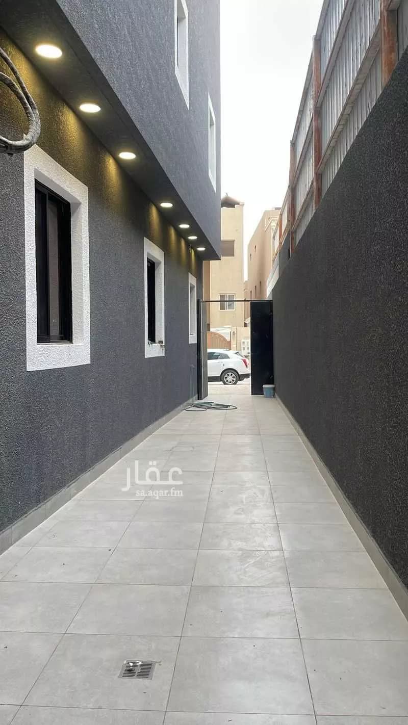 732 sqm building in Jarir 12