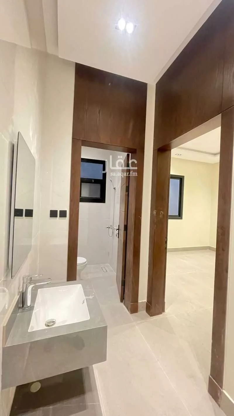 732 sqm building in Jarir 13