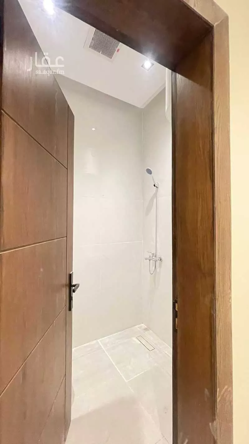 732 sqm building in Jarir 14