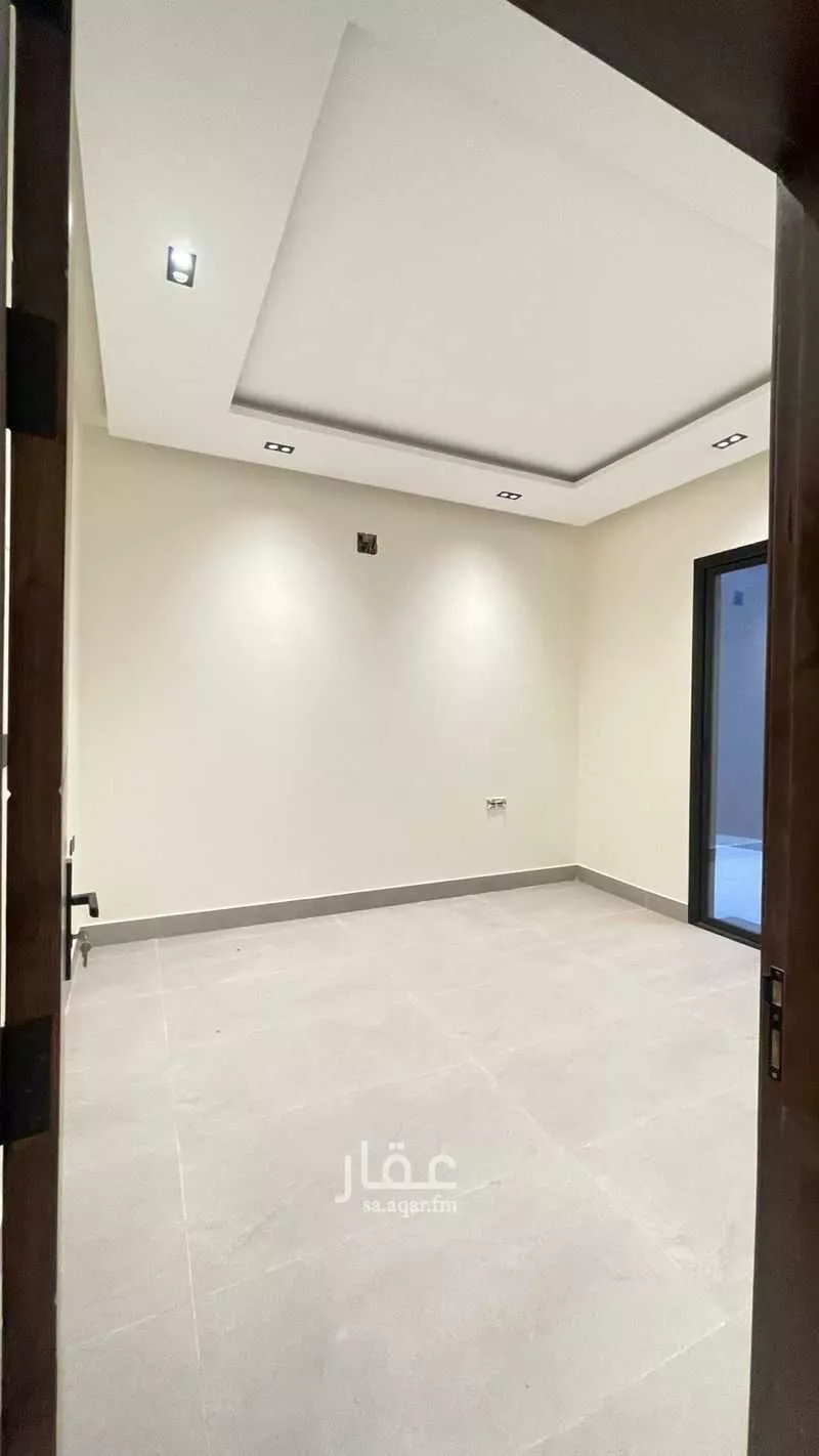 732 sqm building in Jarir 18
