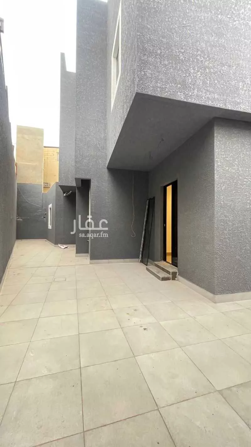 732 sqm building in Jarir 19