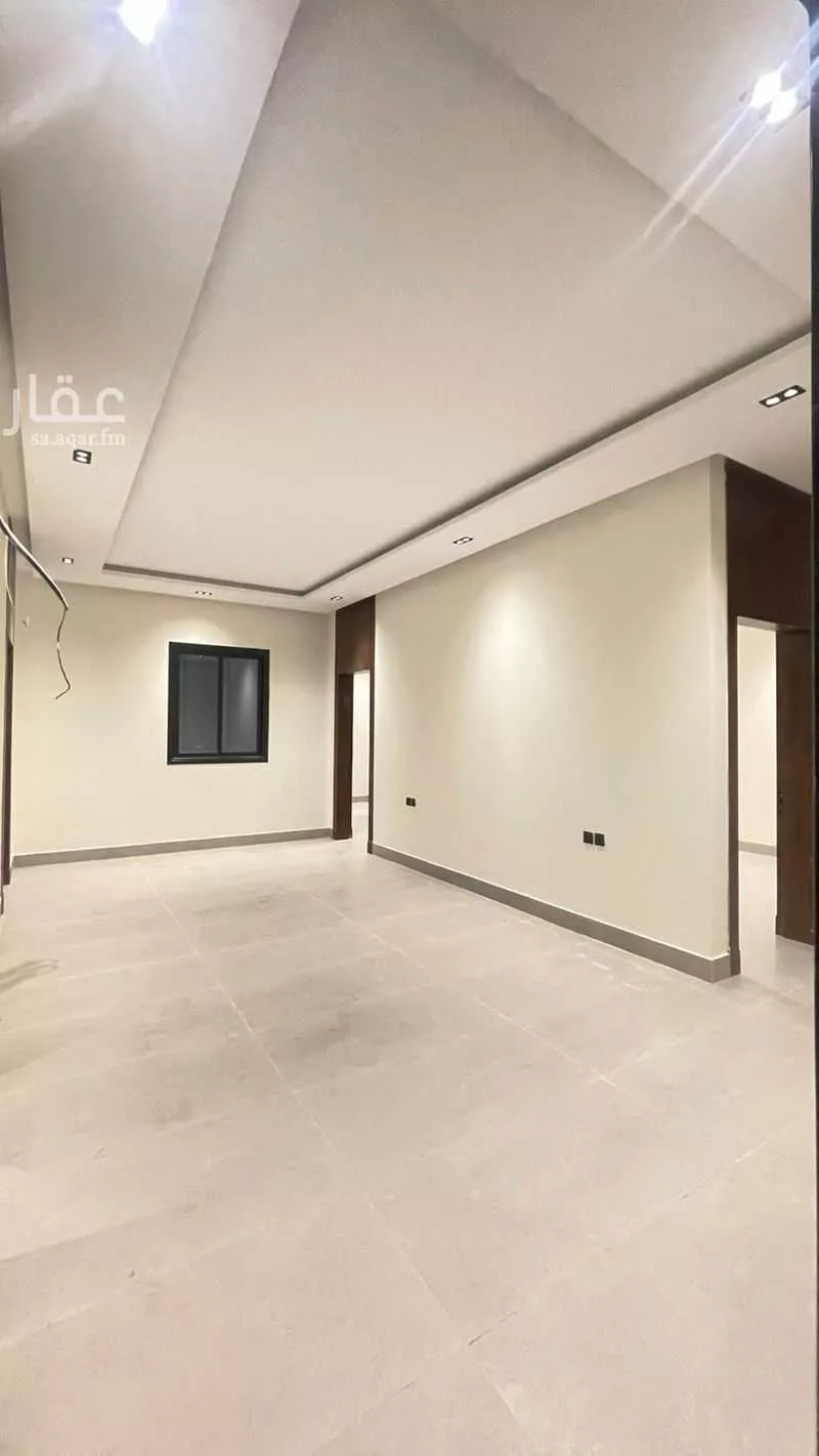 732 sqm building in Jarir 3