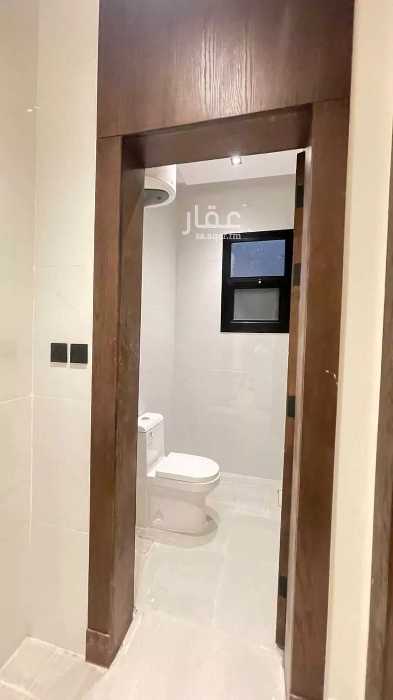 732 sqm building in Jarir 24