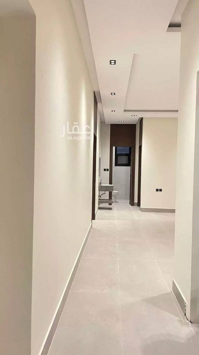 732 sqm building in Jarir 25