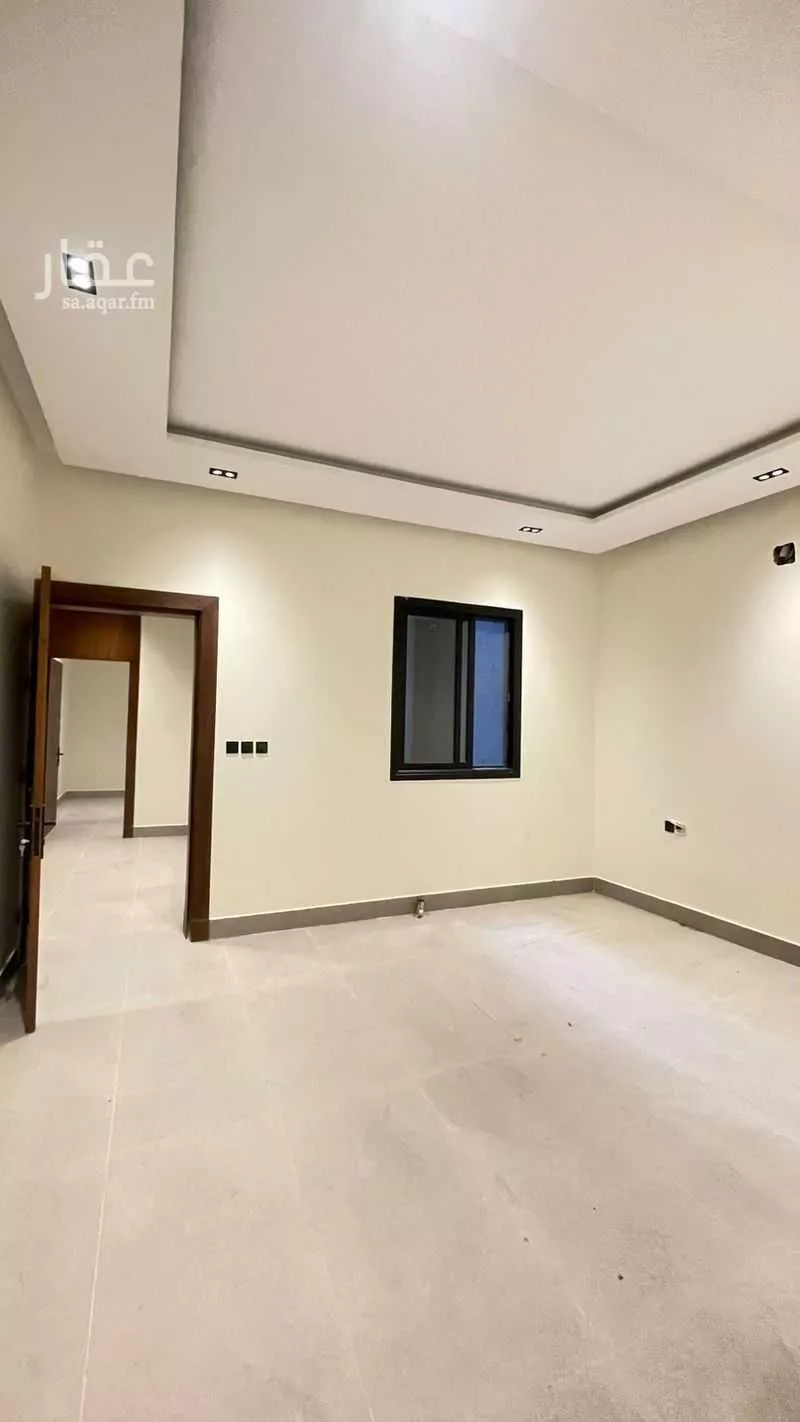 732 sqm building in Jarir 8
