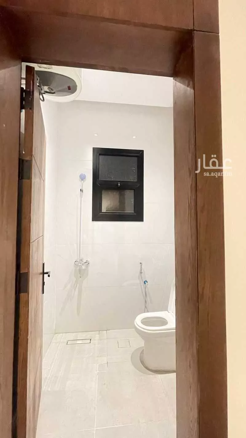 732 sqm building in Jarir 10