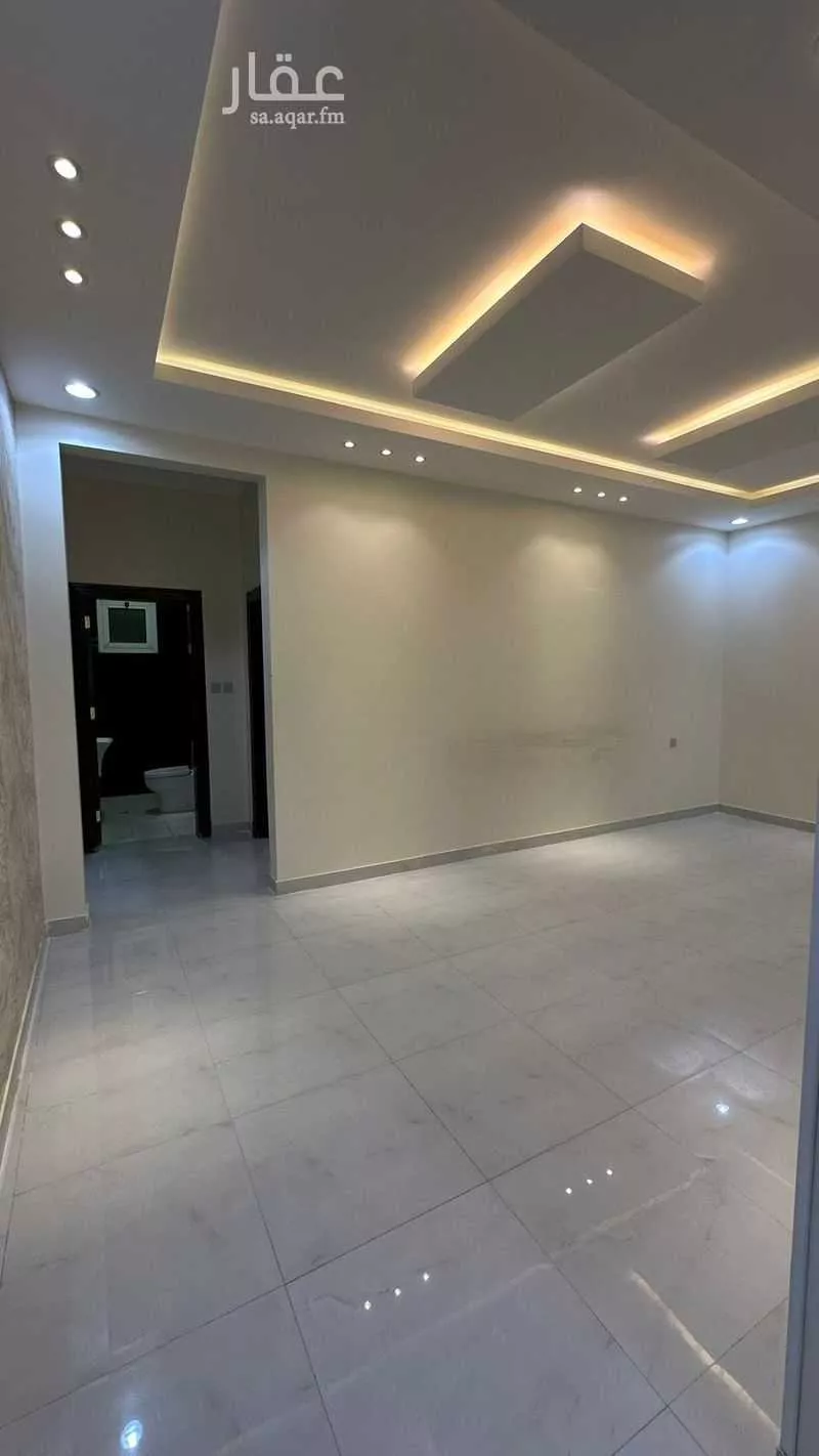 3 bedroom floor in Al Aridh 7