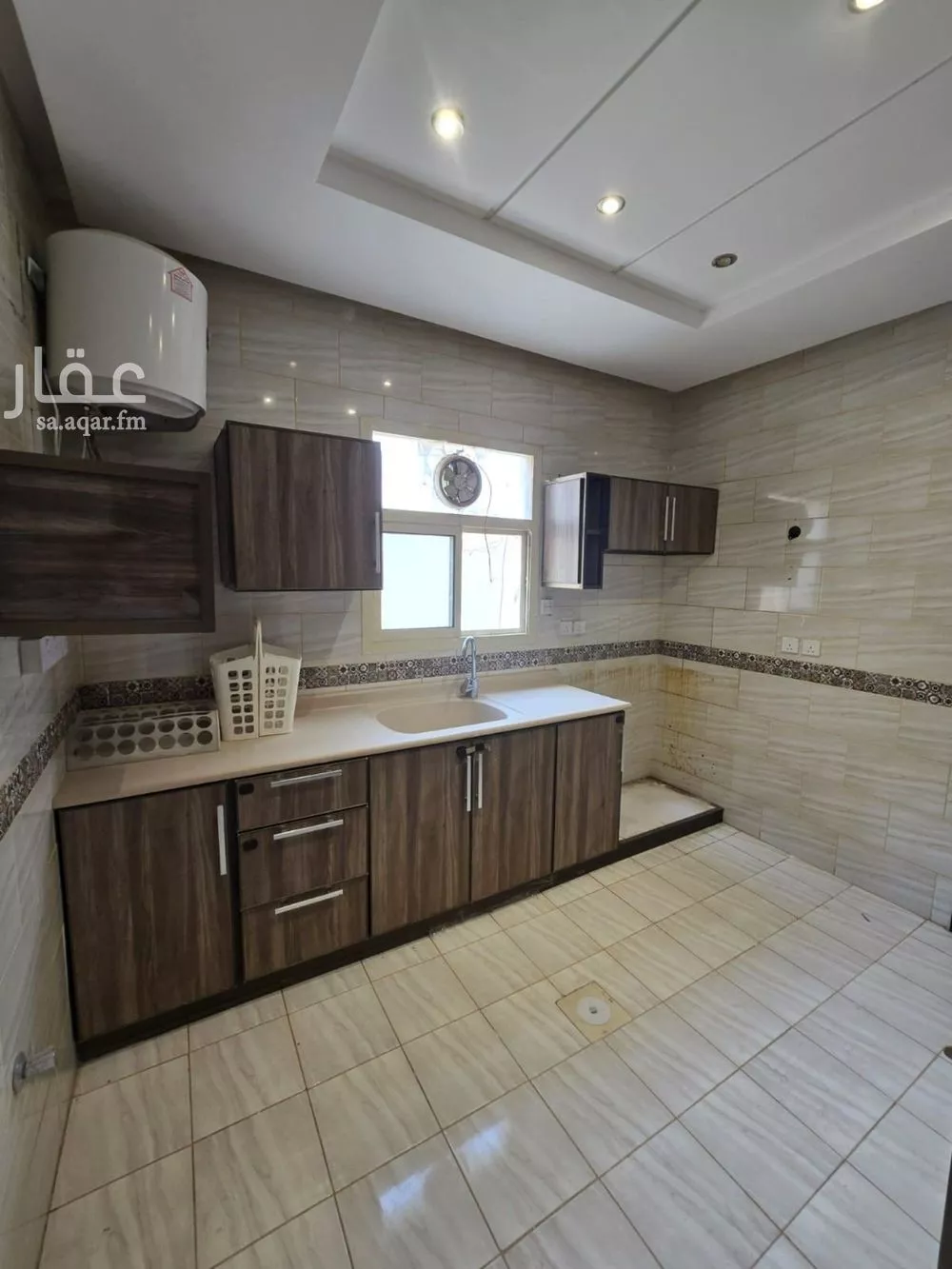 شقة 4 غرف في المنار 16