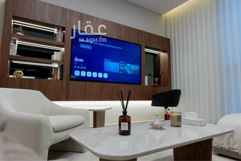 شقة 3 غرف في العقيق 5