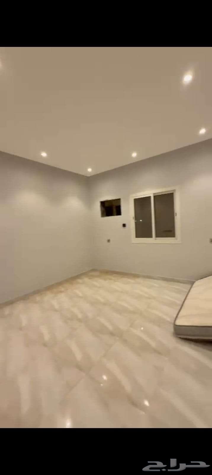 شقة  في الملك فهد 7