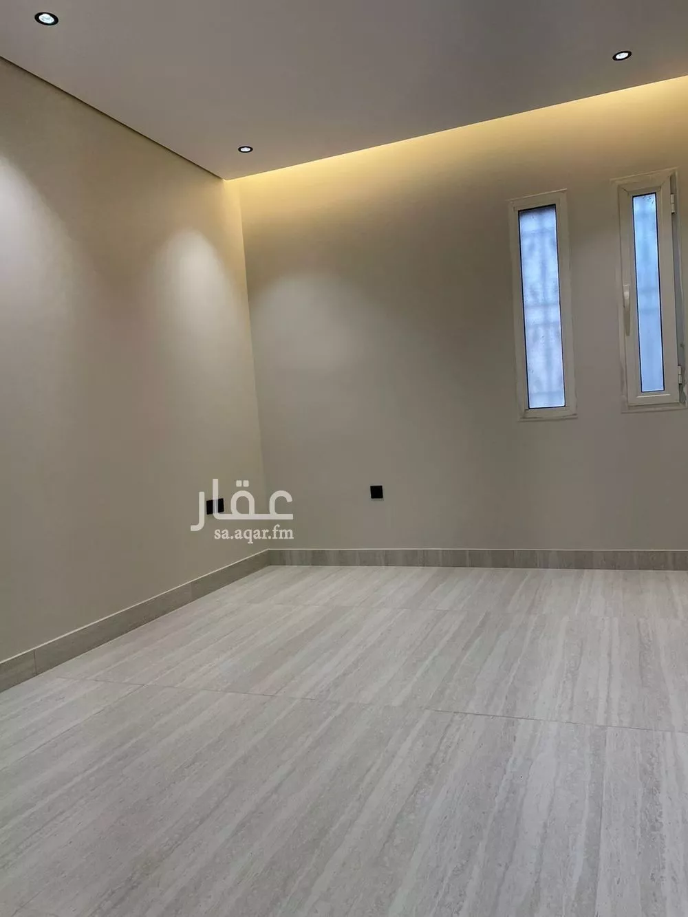 شقة 4 غرف في النخيل 3