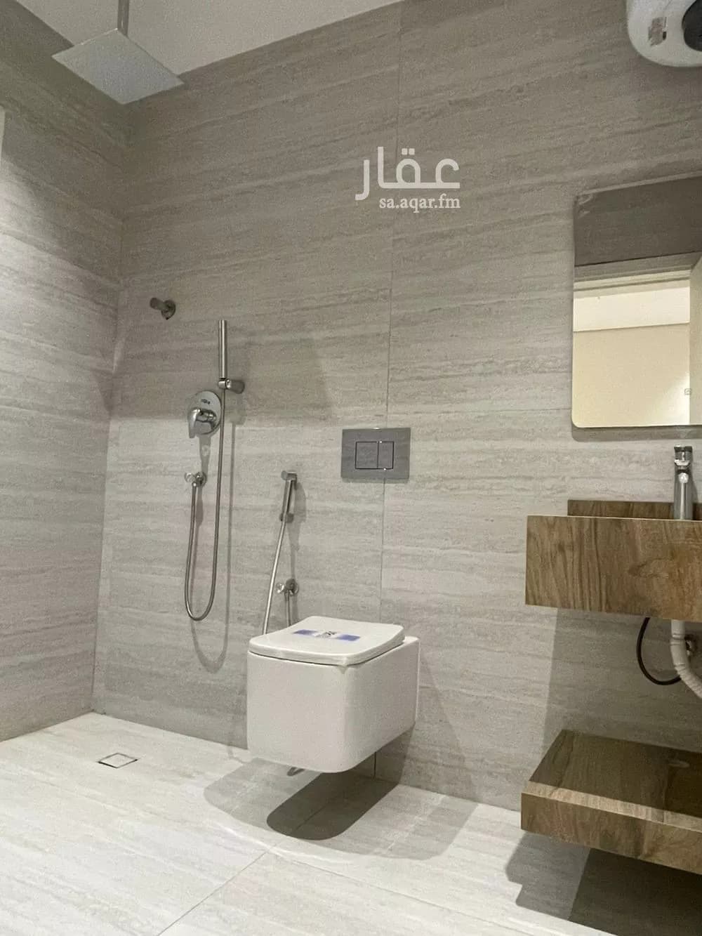 شقة 4 غرف في النخيل 6