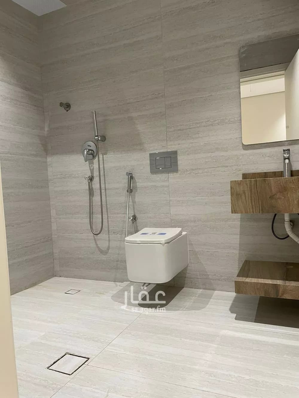 شقة 4 غرف في النخيل 7