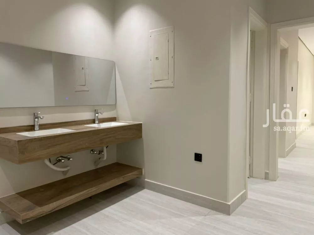 شقة 4 غرف في النخيل 9