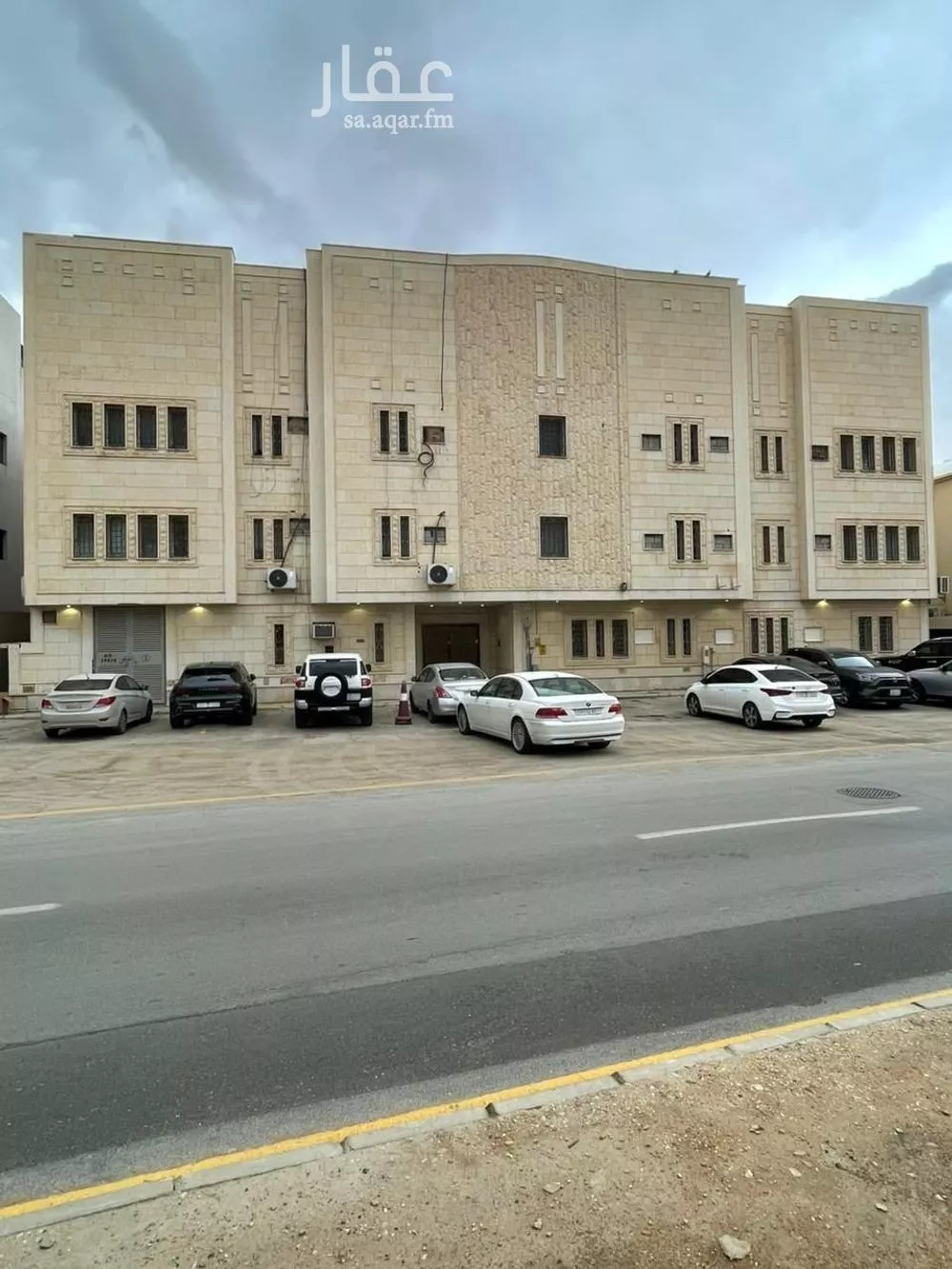 شقة 4 غرف في النخيل 10