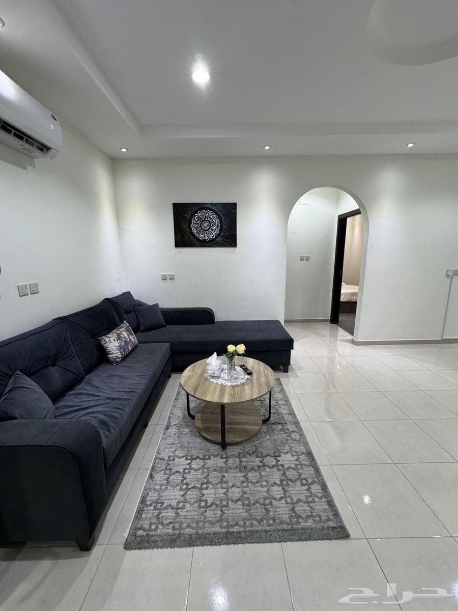 شقة  في شظاة 17