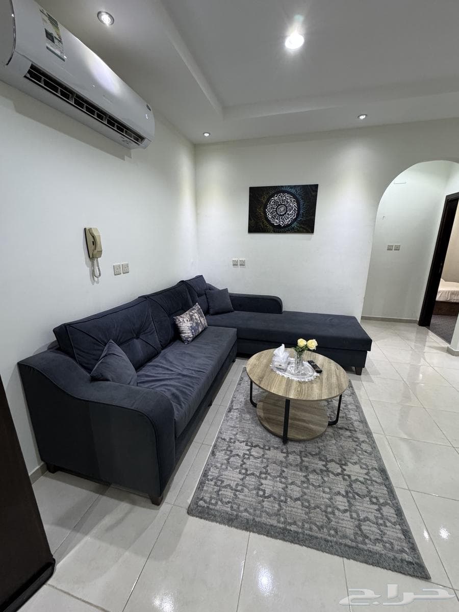 شقة  في شظاة 18