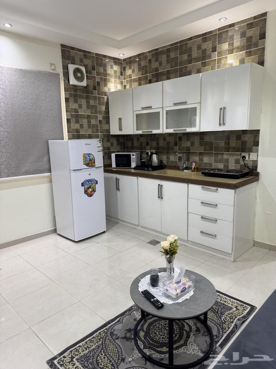 شقة  في شظاة 22