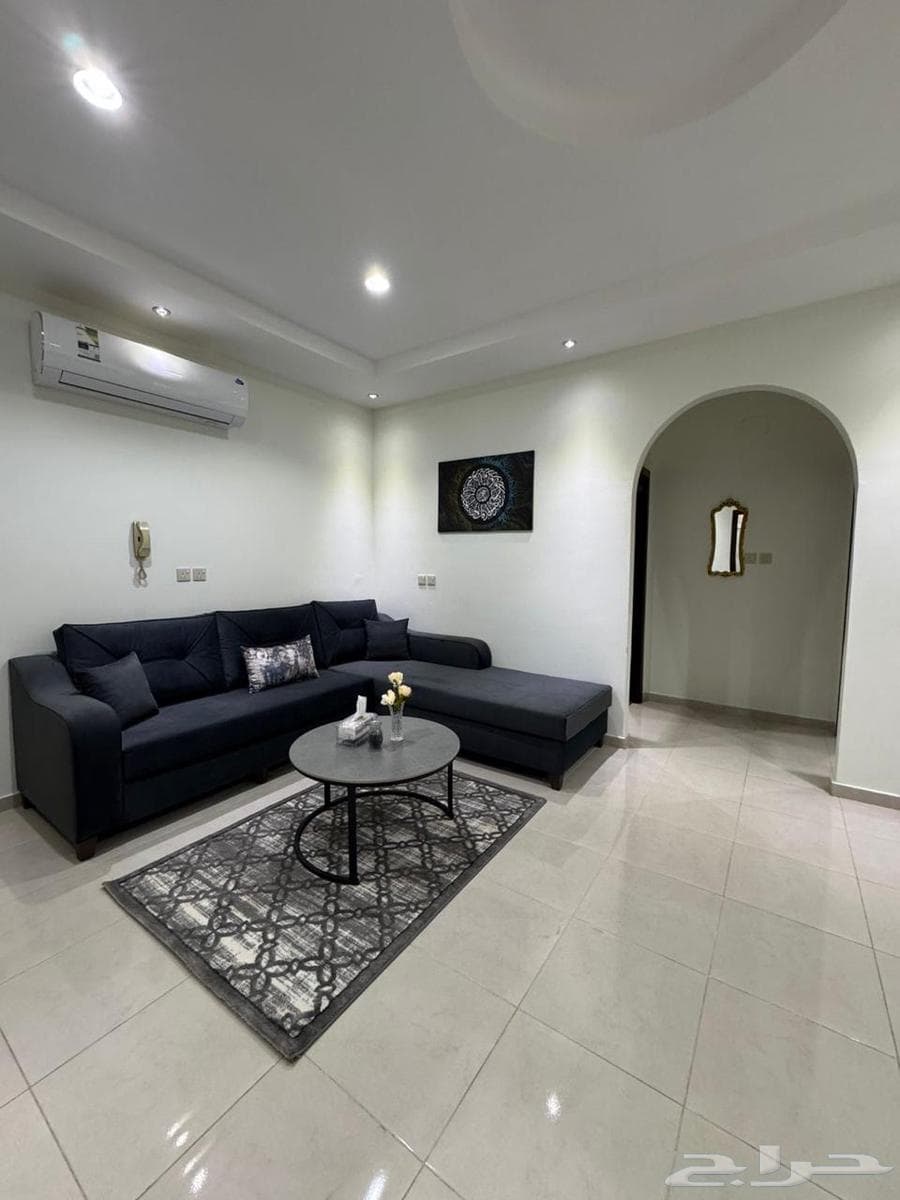 شقة  في شظاة 4