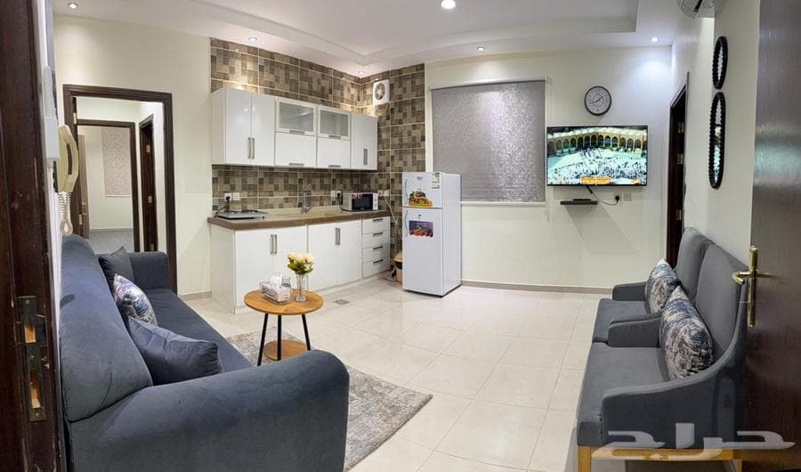 شقة  في شظاة 8