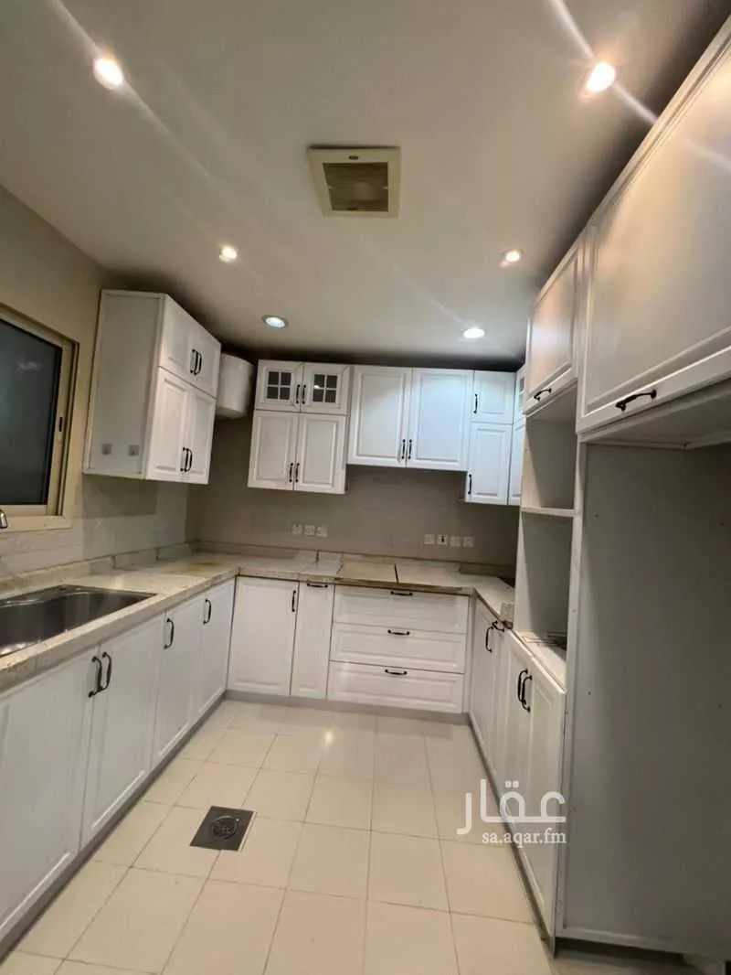 4 bedroom apartment in Al Mahdiyyah 7