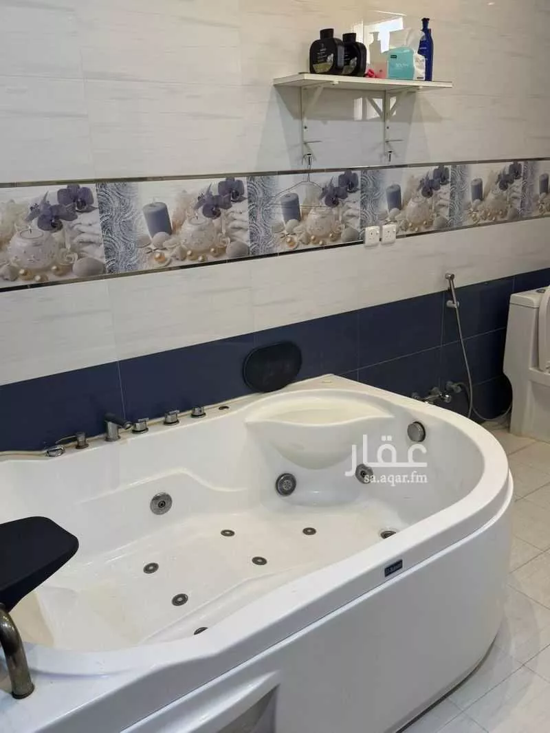 شقة 11 غرف في الرمال 13