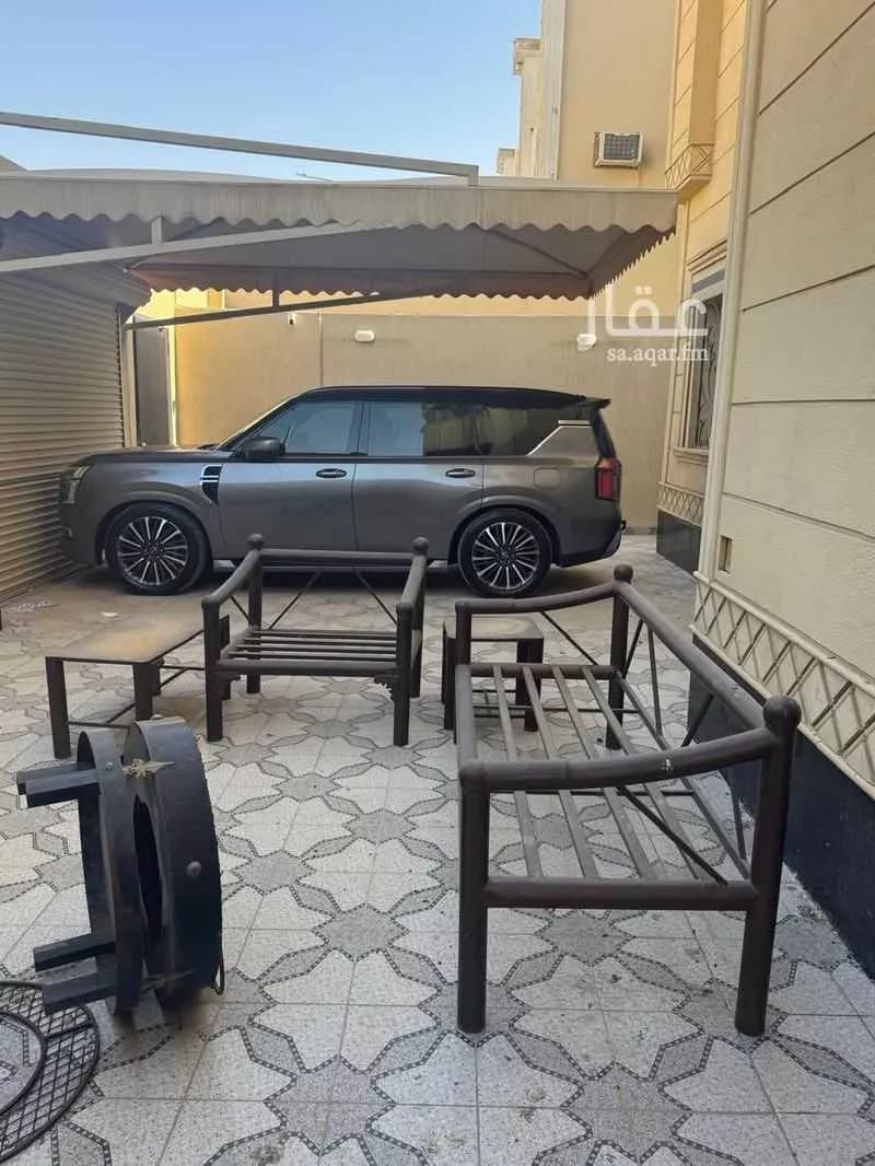 شقة 11 غرف في الرمال 10