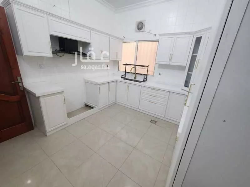 5 bedroom villa in Al Hadiqah 3