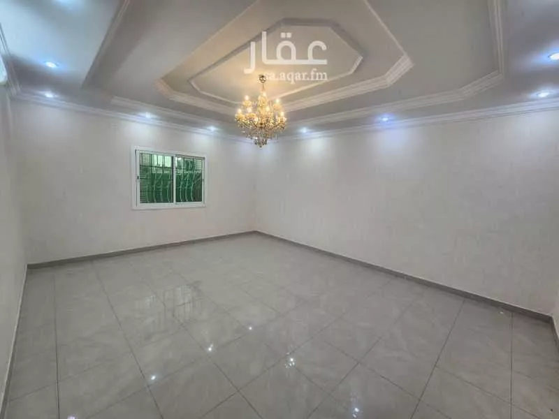5 bedroom villa in Al Hadiqah 4