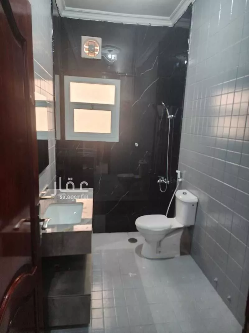 5 bedroom villa in Al Hadiqah 6