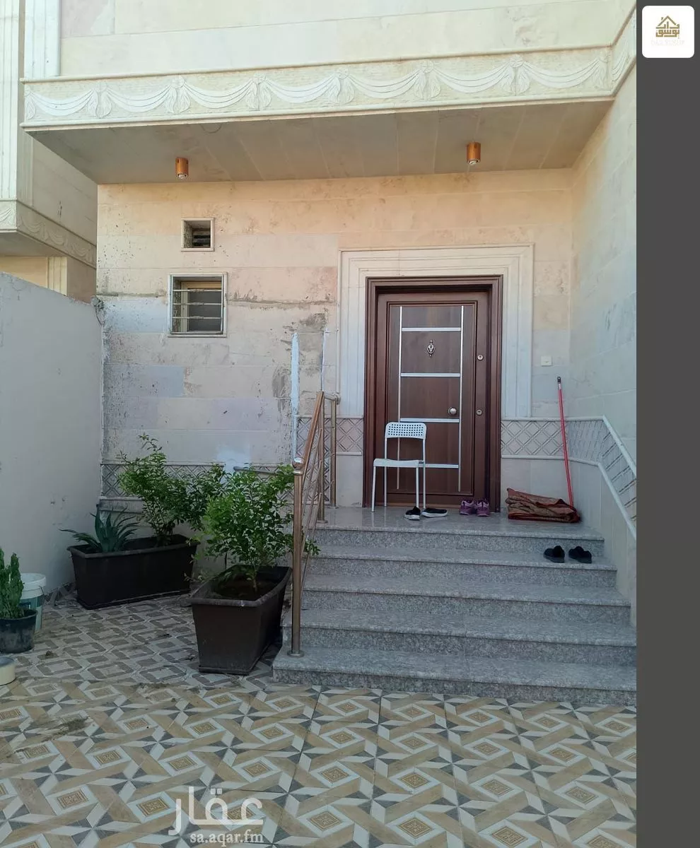 8 bedroom villa in Al Difa 2