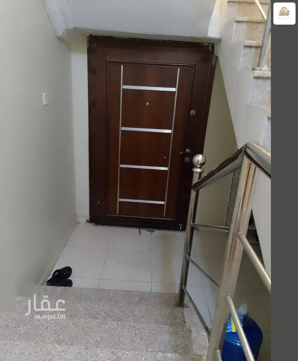 8 bedroom villa in Al Difa 5