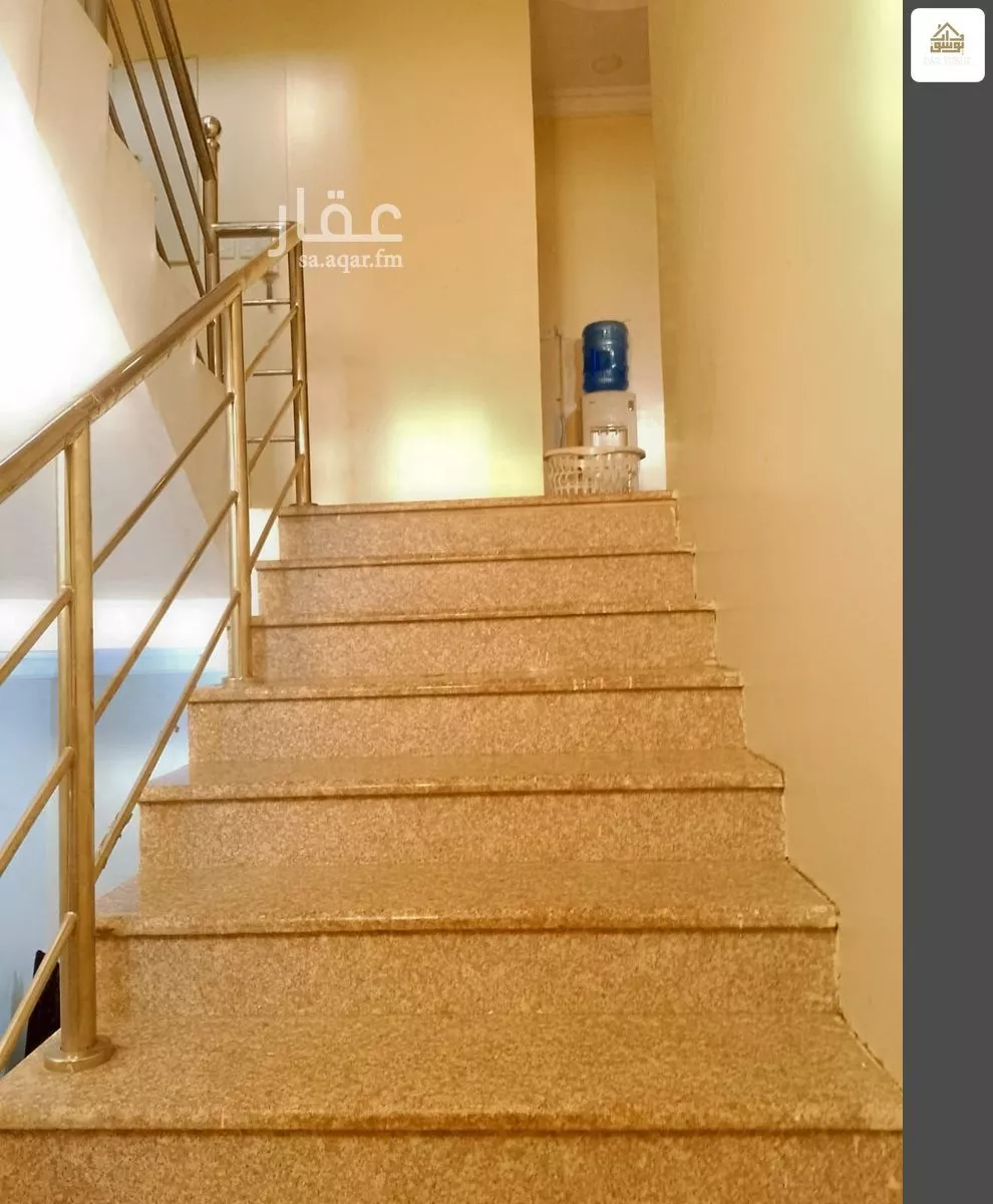 8 bedroom villa in Al Difa 6