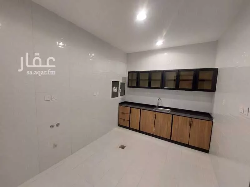 شقة 3 غرف في النخيل 9