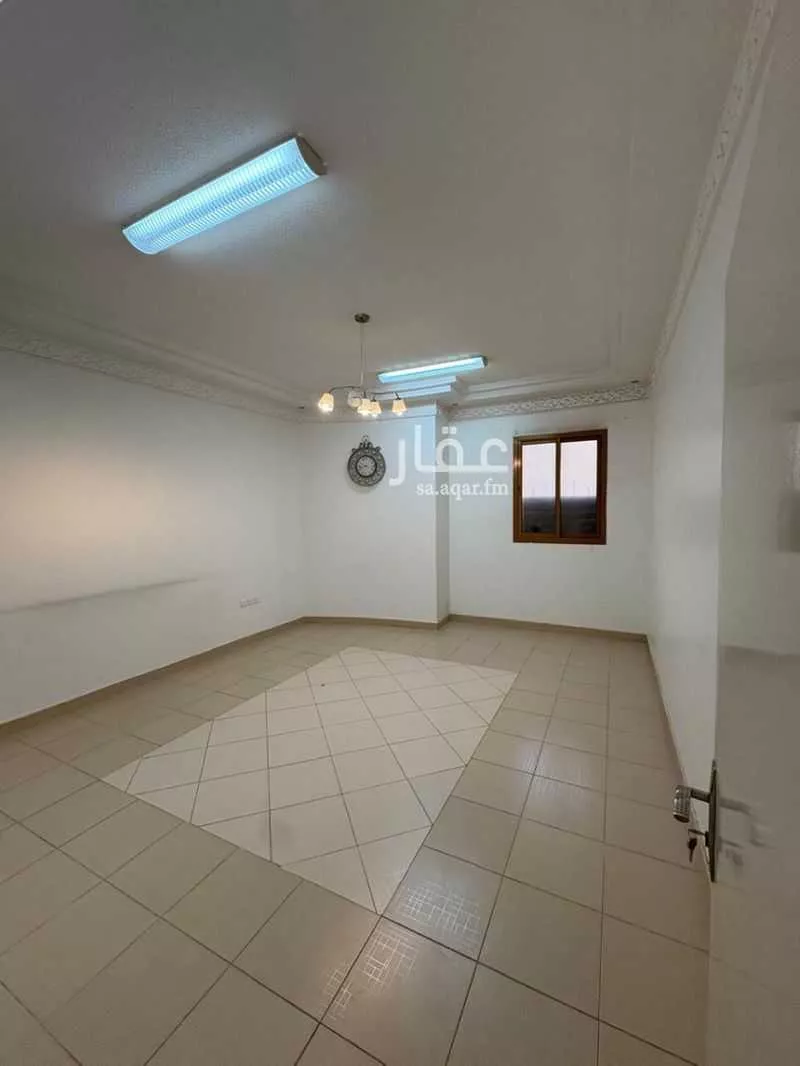 شقة 3 غرف في الروابي 2