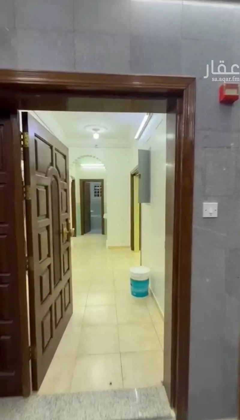 شقة 5 غرف في النزهة 3