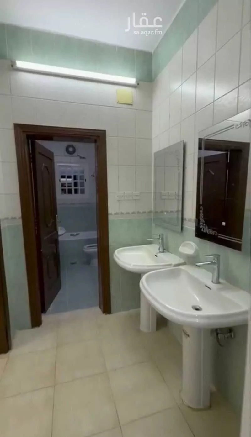 شقة 5 غرف في النزهة 4