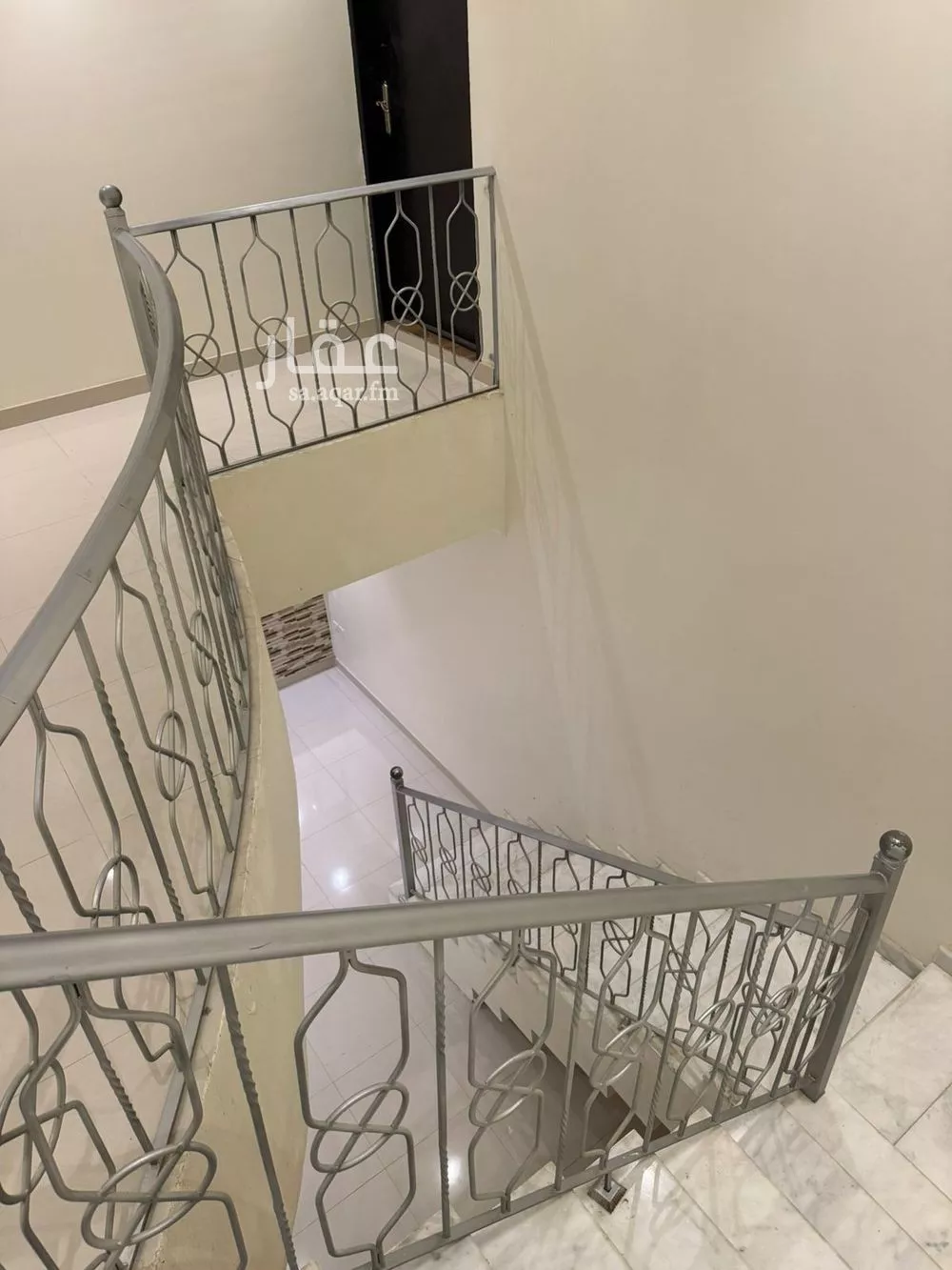 دور 4 غرف في الرفيعة 7