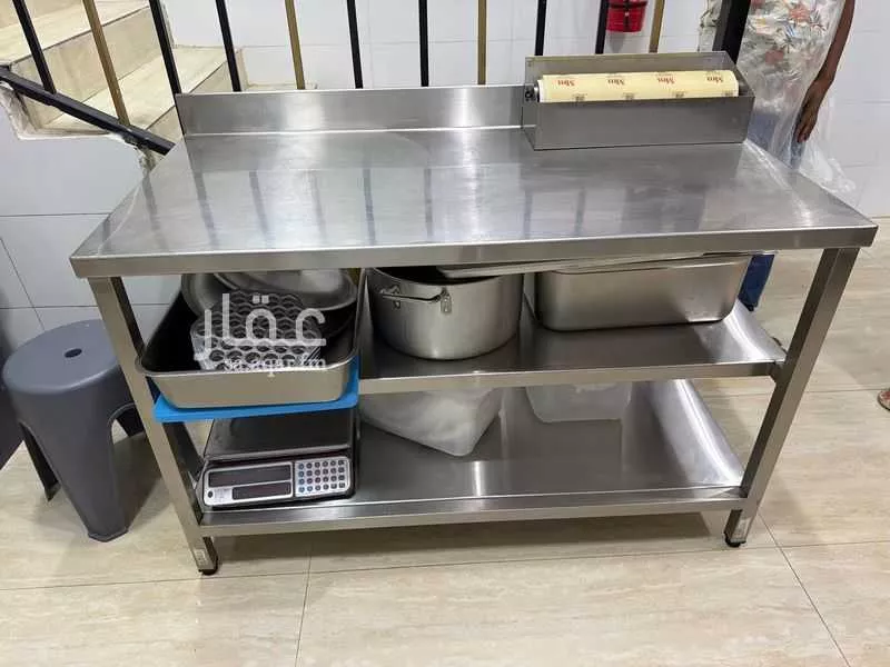 محل 120 م² في المهدية 3