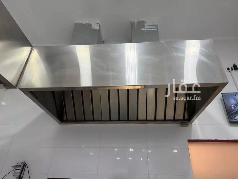 محل 120 م² في المهدية 4