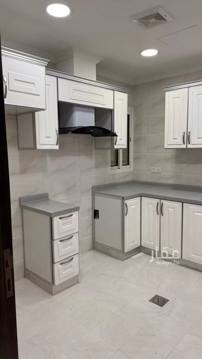 شقة 3 غرف في القصور 6