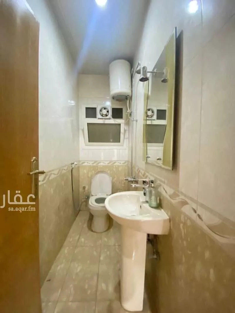 مكتب 733 م² في الملز 6