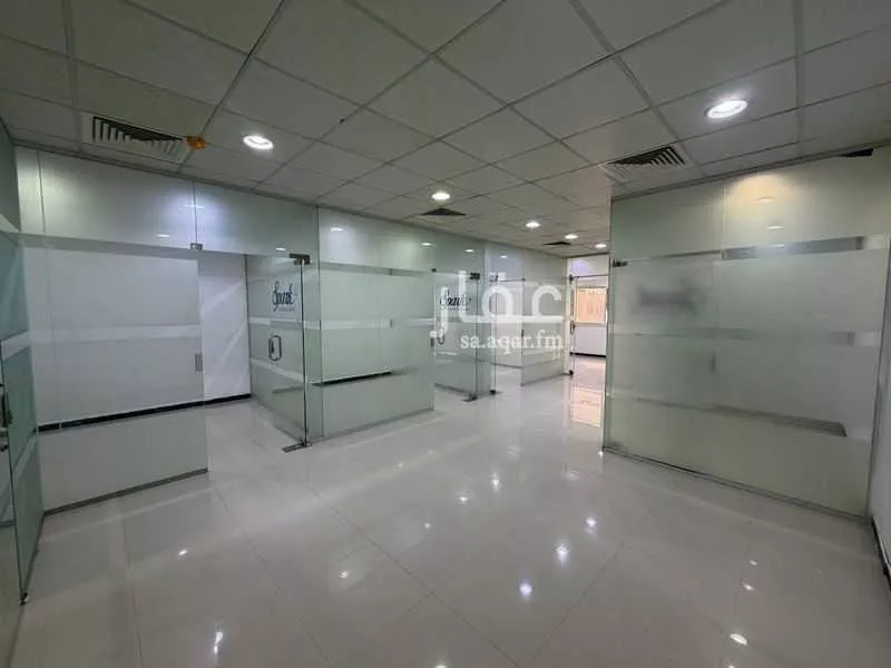 مكتب 12150 م² في الصحافة 5