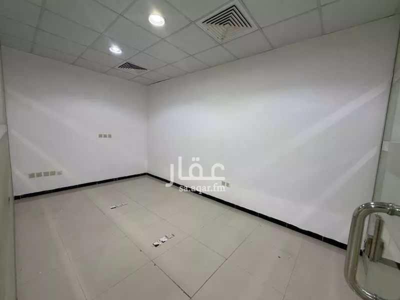 مكتب 12150 م² في الصحافة 7