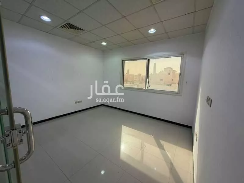 مكتب 12150 م² في الصحافة 8