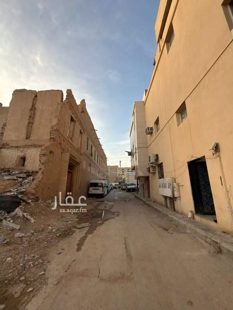 عمارة 224 م² في الديرة 4